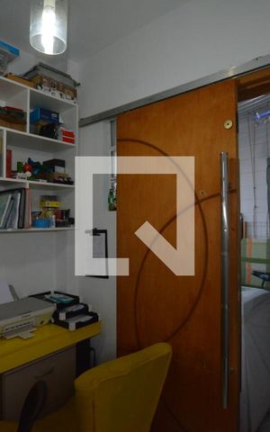 Apartamento para alugar com 70m², 2 quartos e sem vagaQuarto de Serviço
