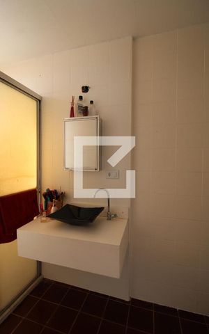 Apartamento à venda com 42m², 1 quarto e sem vagaBanheiro