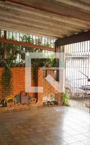 Casa à venda com 200m², 5 quartos e 3 vagas Casa à venda com 200m², 5 quartos e 3 vagasGaragem