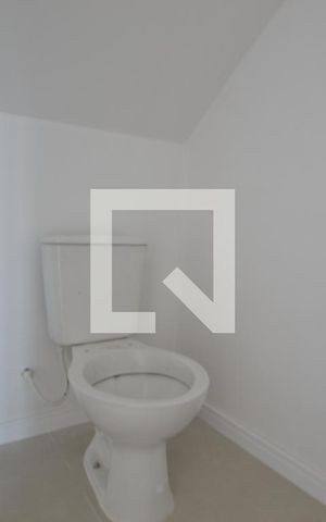 Casa à venda com 94m², 2 quartos e 1 vagaLavabo