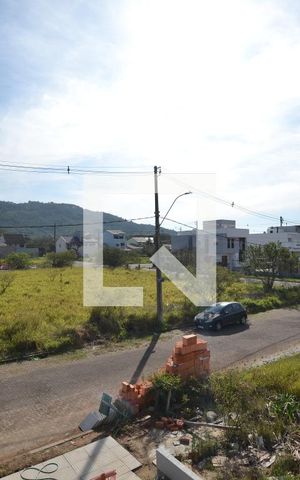 Casa à venda com 94m², 2 quartos e 1 vagaVista