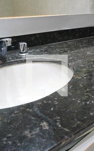 Apartamento à venda com 104m², 2 quartos e 1 vagaBanheiro 