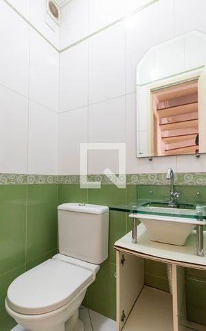Casa de condomínio à venda com 83m², 2 quartos e 2 vagasLavabo