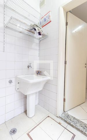 Casa de condomínio à venda com 83m², 2 quartos e 2 vagasÁrea de Serviço
