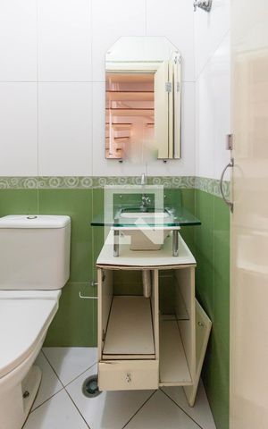 Casa de condomínio à venda com 83m², 2 quartos e 2 vagasLavabo