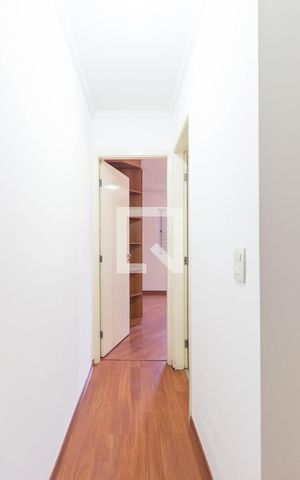 Casa de condomínio à venda com 83m², 2 quartos e 2 vagasCorredor