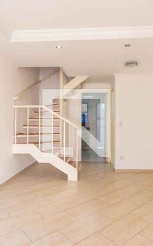 Casa de condomínio à venda com 83m², 2 quartos e 2 vagasSala