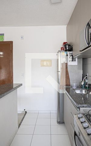 Apartamento para alugar com 50m², 2 quartos e 1 vaga Apartamento para alugar com 50m², 2 quartos e 1 vagaCozinha e Área de Serviço