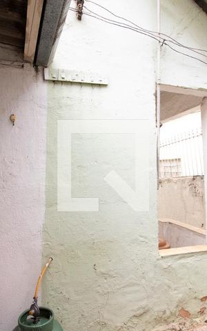 Casa à venda com 200m², 4 quartos e 2 vagas Casa à venda com 200m², 4 quartos e 2 vagasLavanderia