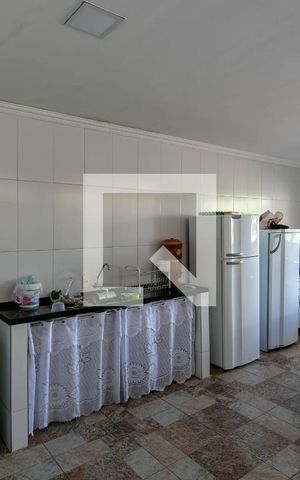 Casa à venda com 180m², 5 quartos e 2 vagas Casa à venda com 180m², 5 quartos e 2 vagasCozinha
