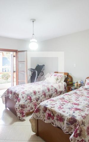 Casa à venda com 400m², 4 quartos e 4 vagasSuíte 1
