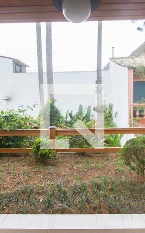 Casa à venda com 400m², 4 quartos e 4 vagasVaranda Suíte 1