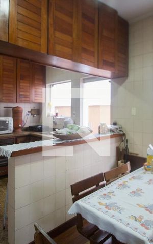 Casa à venda com 400m², 4 quartos e 4 vagasCozinha
