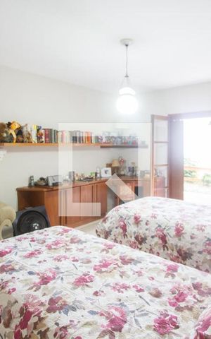Casa à venda com 400m², 4 quartos e 4 vagasSuíte 1