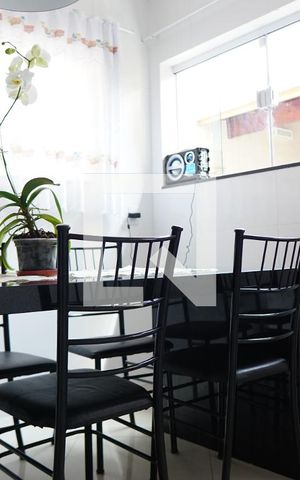 Casa à venda com 100m², 4 quartos e 2 vagasCozinha