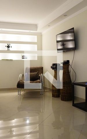 Casa à venda com 100m², 4 quartos e 2 vagasSala