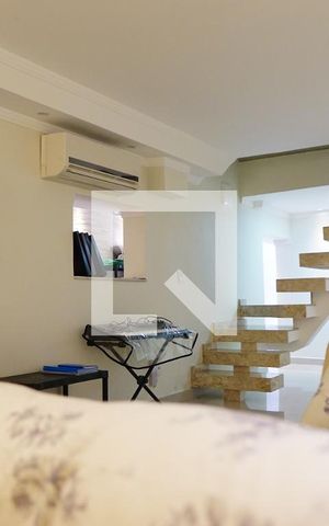Casa à venda com 100m², 4 quartos e 2 vagasSala