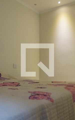 Casa à venda com 100m², 4 quartos e 2 vagasSuíte 1