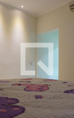 Casa à venda com 100m², 4 quartos e 2 vagasSuíte 1