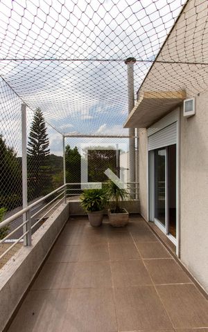 Casa de condomínio para alugar com 260m², 2 quartos e 2 vagas Casa de condomínio para alugar com 260m², 2 quartos e 2 vagasVaranda da Suíte 2