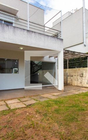 Casa de condomínio para alugar com 260m², 2 quartos e 2 vagas Casa de condomínio para alugar com 260m², 2 quartos e 2 vagasQuintal e Churrasqueira