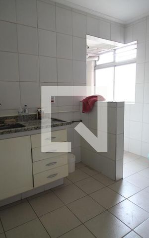 Apartamento para alugar com 65m², 2 quartos e 1 vagaCozinha