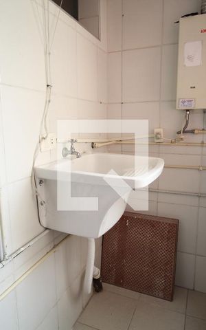 Apartamento para alugar com 65m², 2 quartos e 1 vagaÁrea de Serviço