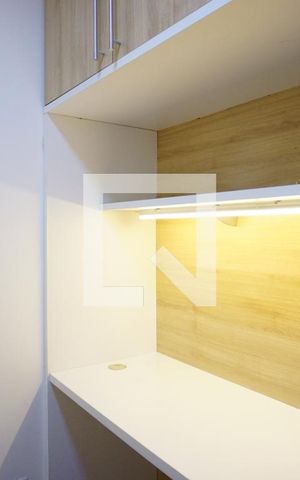 Apartamento para alugar com 64m², 2 quartos e 1 vagaEscritório
