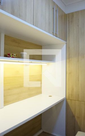 Apartamento para alugar com 64m², 2 quartos e 1 vagaEscritório