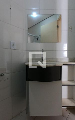 Apartamento para alugar com 51m², 2 quartos e 1 vaga Apartamento para alugar com 51m², 2 quartos e 1 vagaBanheiro