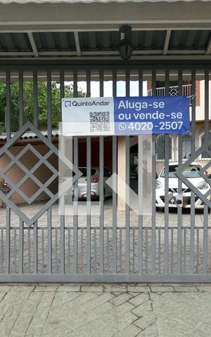 Casa à venda com 225m², 3 quartos e 6 vagasFachada casa