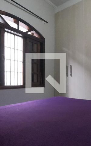 Casa à venda com 225m², 3 quartos e 6 vagasQuarto 2