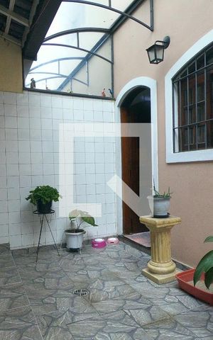 Casa à venda com 225m², 3 quartos e 6 vagasÁrea de Serviço