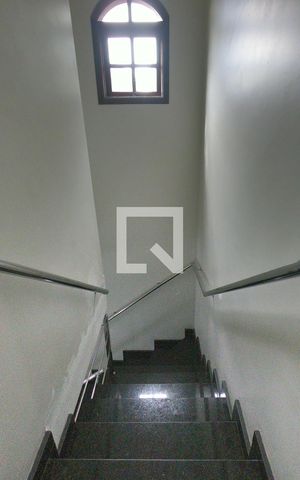 Casa à venda com 225m², 3 quartos e 6 vagasCorredor