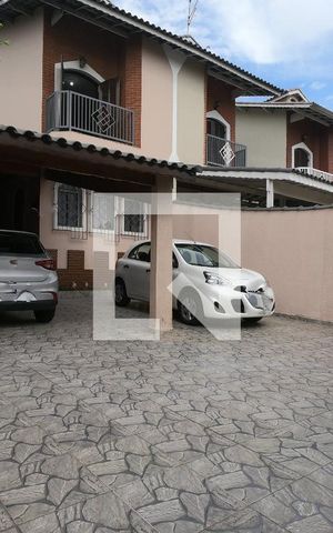 Casa à venda com 225m², 3 quartos e 6 vagasGaragem