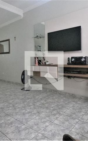 Casa à venda com 225m², 3 quartos e 6 vagasSala