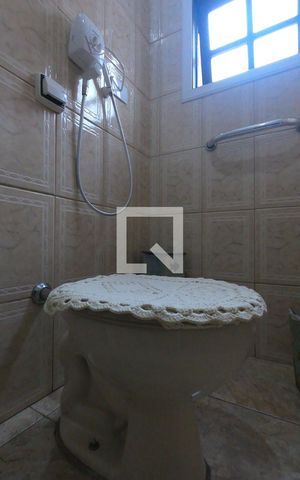 Casa à venda com 225m², 3 quartos e 6 vagasLavabo