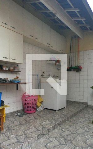 Casa à venda com 225m², 3 quartos e 6 vagasÁrea de Serviço