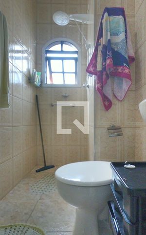 Casa à venda com 225m², 3 quartos e 6 vagasBanheiro