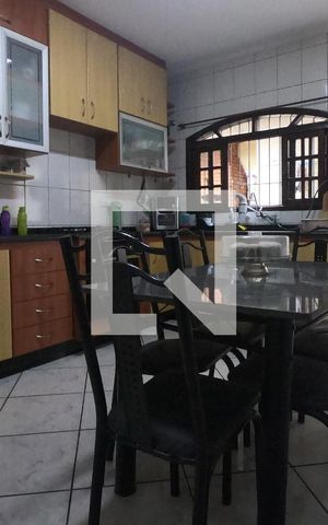 Casa à venda com 225m², 3 quartos e 6 vagasCozinha