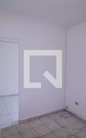 Casa para alugar com 65m², 1 quarto e 1 vagaQuarto