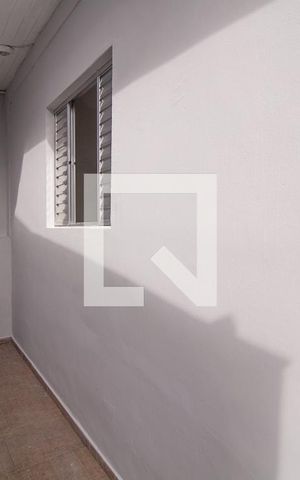 Casa para alugar com 65m², 1 quarto e 1 vagaÁrea de Serviço
