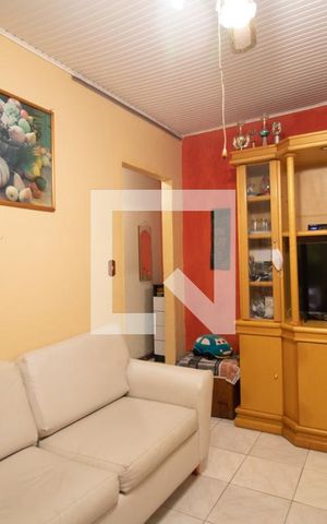 Casa à venda com 84m², 2 quartos e 1 vagaSala