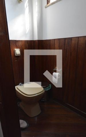 Casa à venda com 550m², 5 quartos e 2 vagasLavabo