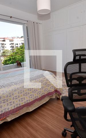 Casa à venda com 550m², 5 quartos e 2 vagasQuarto 2