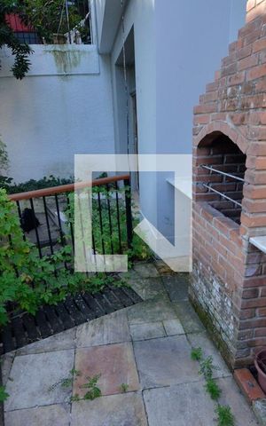 Casa à venda com 550m², 5 quartos e 2 vagasChurrasqueira