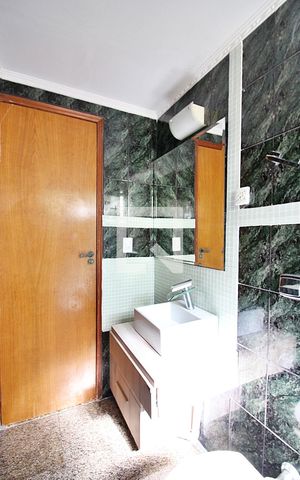 Apartamento à venda com 56m², 2 quartos e 1 vagaBanheiro Social