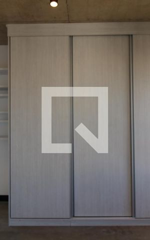 Studio à venda com 70m², 1 quarto e 1 vagaSala/Quarto