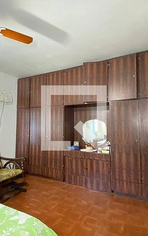 Casa à venda com 300m², 6 quartos e 2 vagasQuarto 3 - Suíte