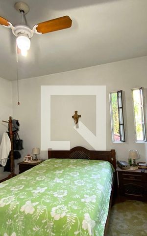 Casa à venda com 300m², 6 quartos e 2 vagasQuarto 3 - Suíte